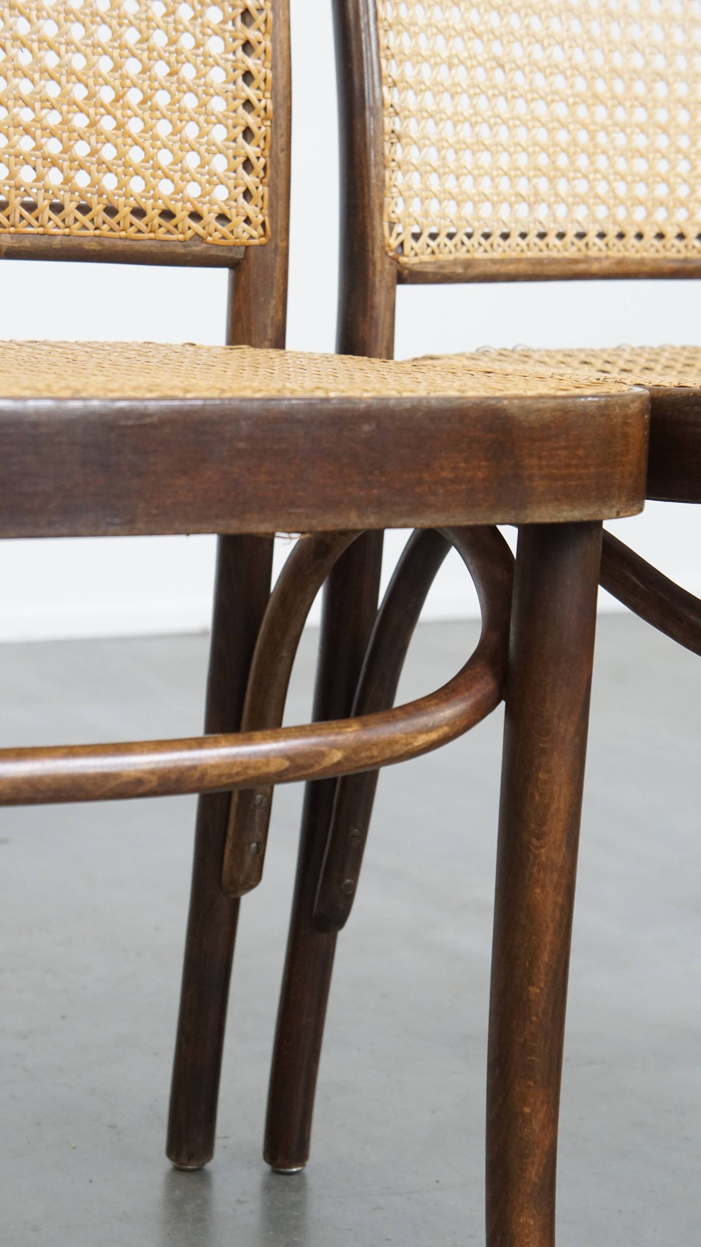 Ensemble de 2 chaises de bistrot avec structure en bois