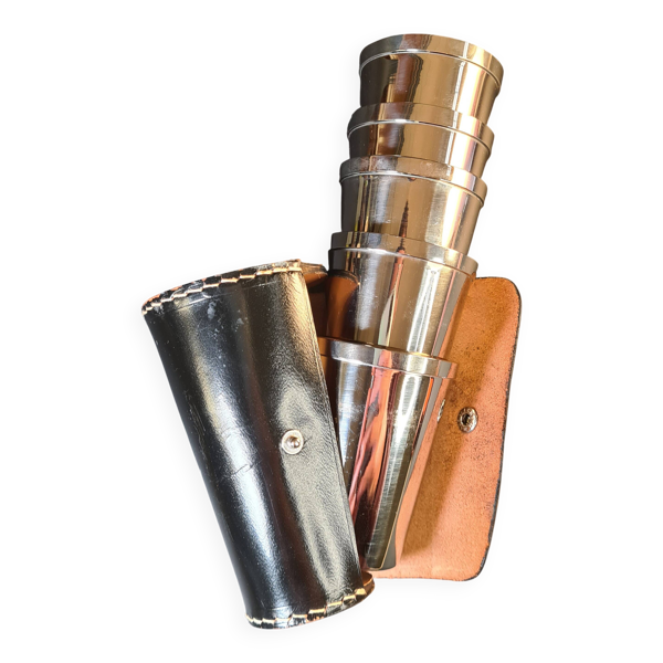 Set de 5 gobelets de chasse – métal argenté & intérieur vermeil, avec étui