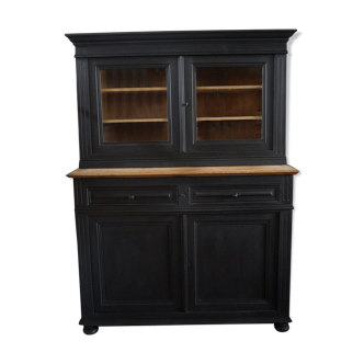2 wooden body buffet