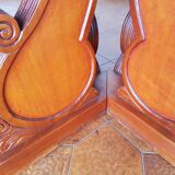 Oval extendable dining table in solid cherry wood