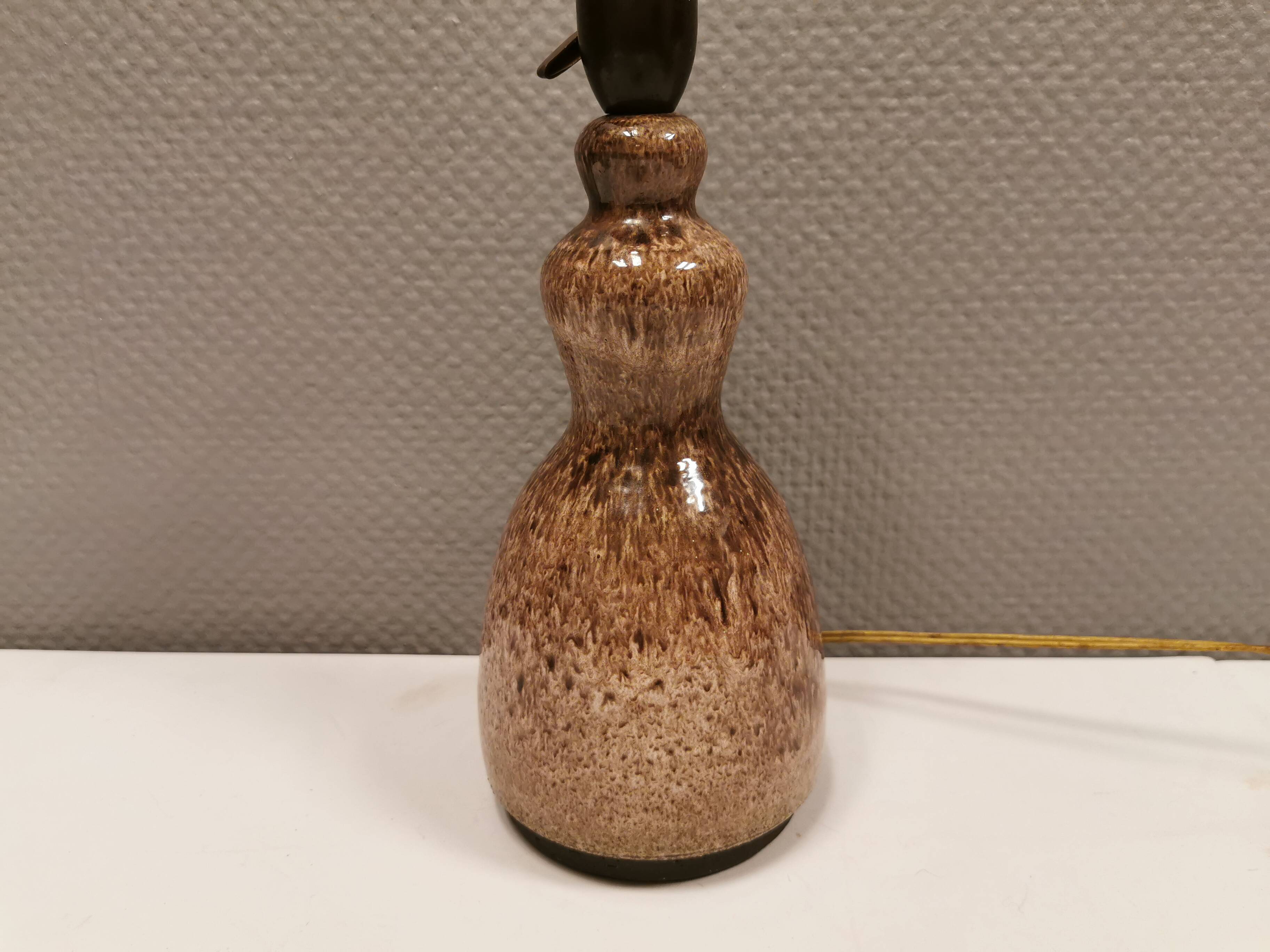 Table lamp in ceramic from Danish Belka Stoneware.