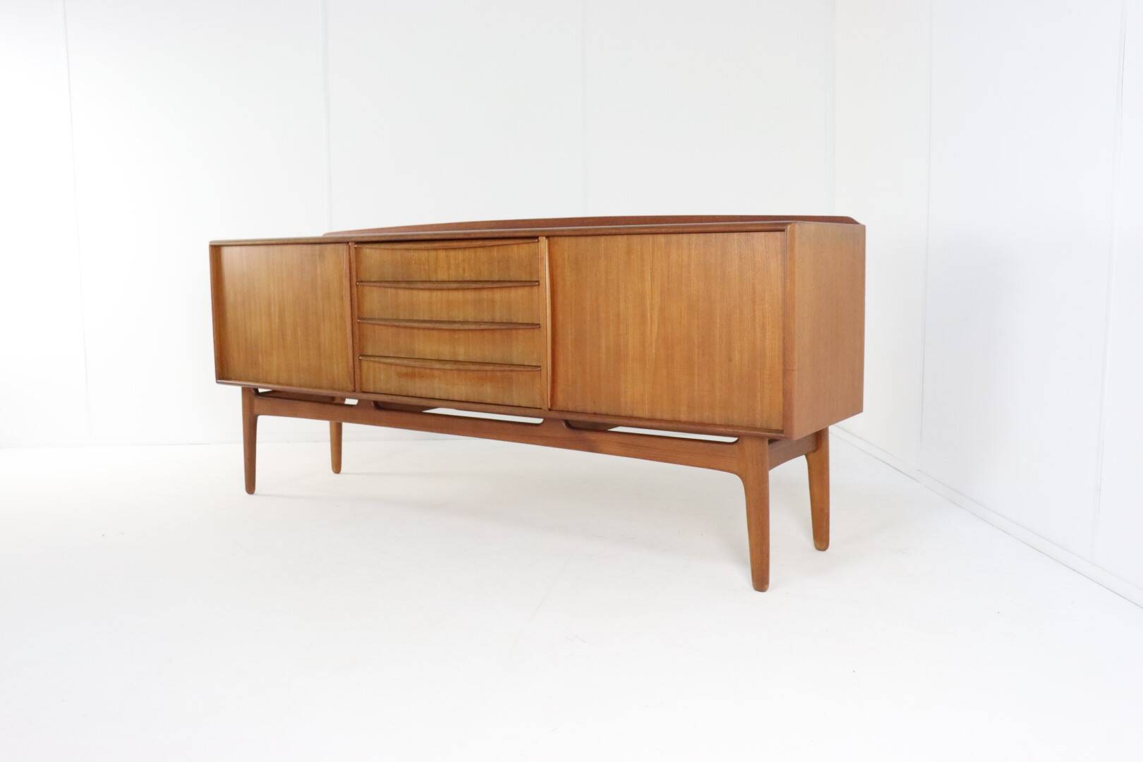 Sideboard Svend Aage Madsen for K. Knudsen & Søn