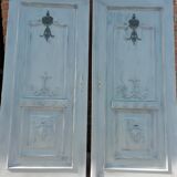 Paire de porte ancienne peinte en bois sculpté