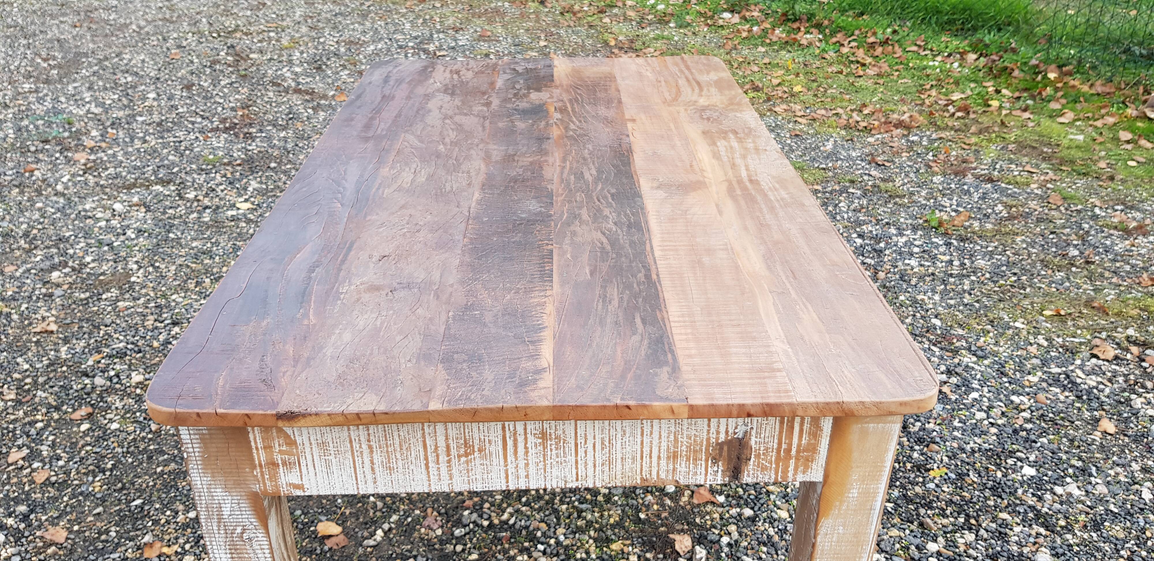 Kitchen dining table