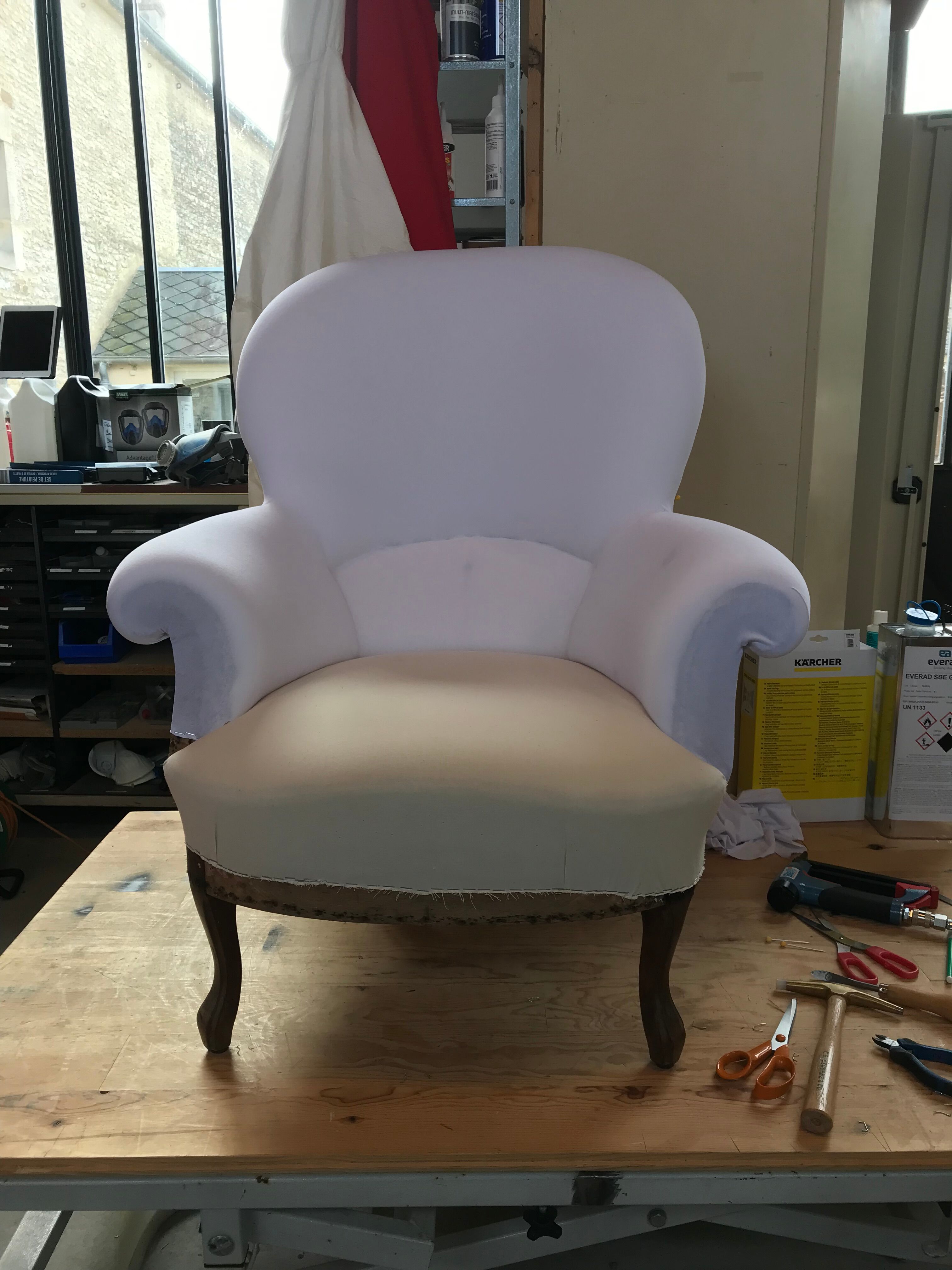 Toad armchair