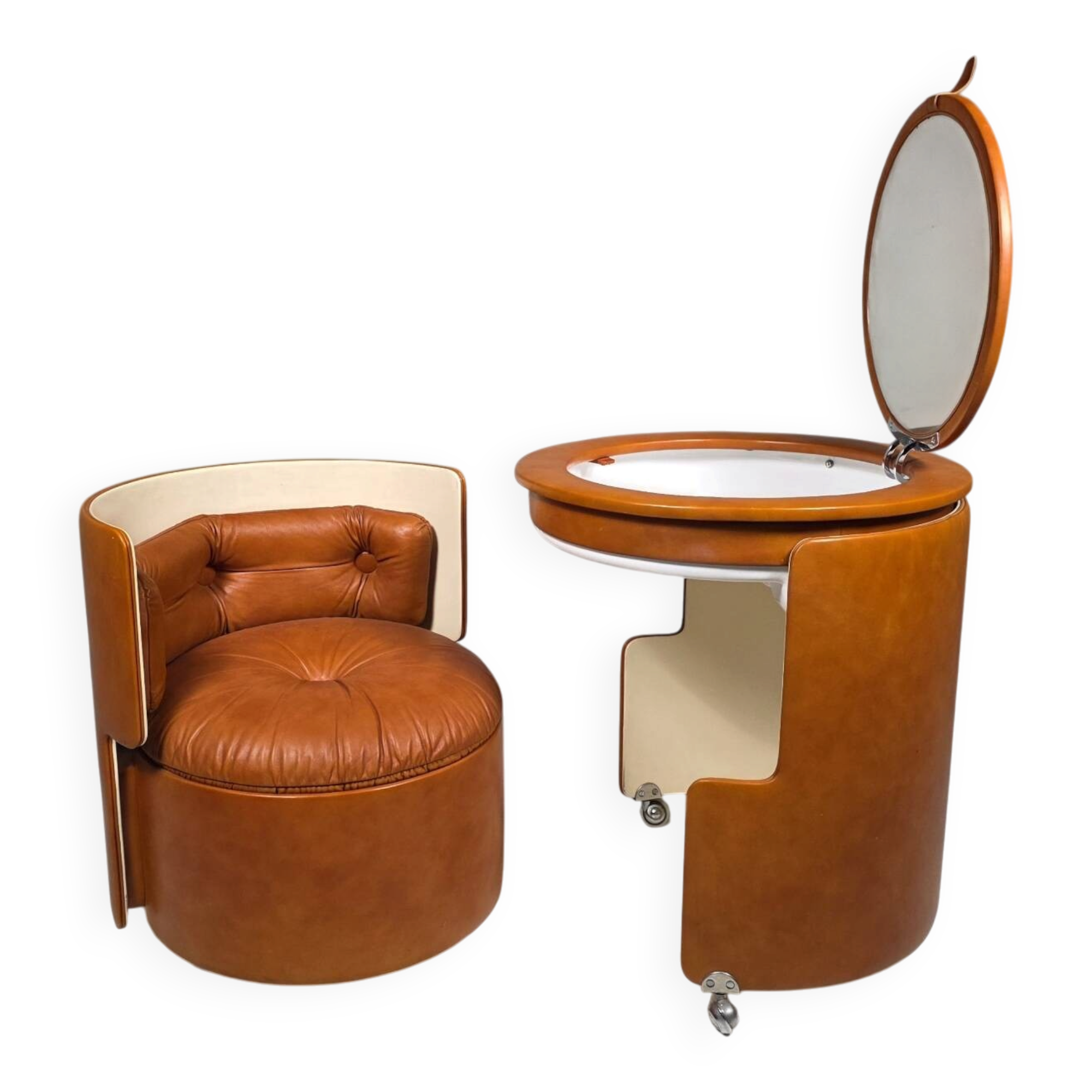Dilly Dally vanity set by Luigi Massoni for Poltrona Frau