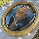 Oval domed frame