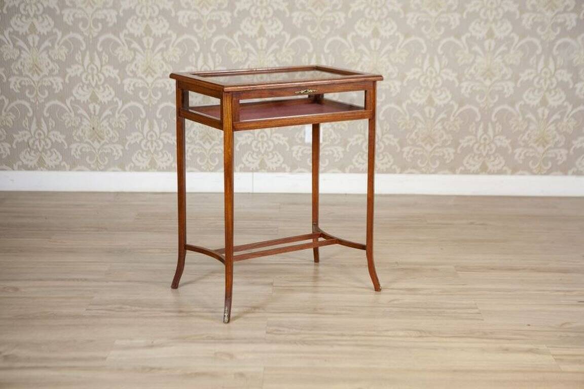 Vintage Side Table in Mahogany
