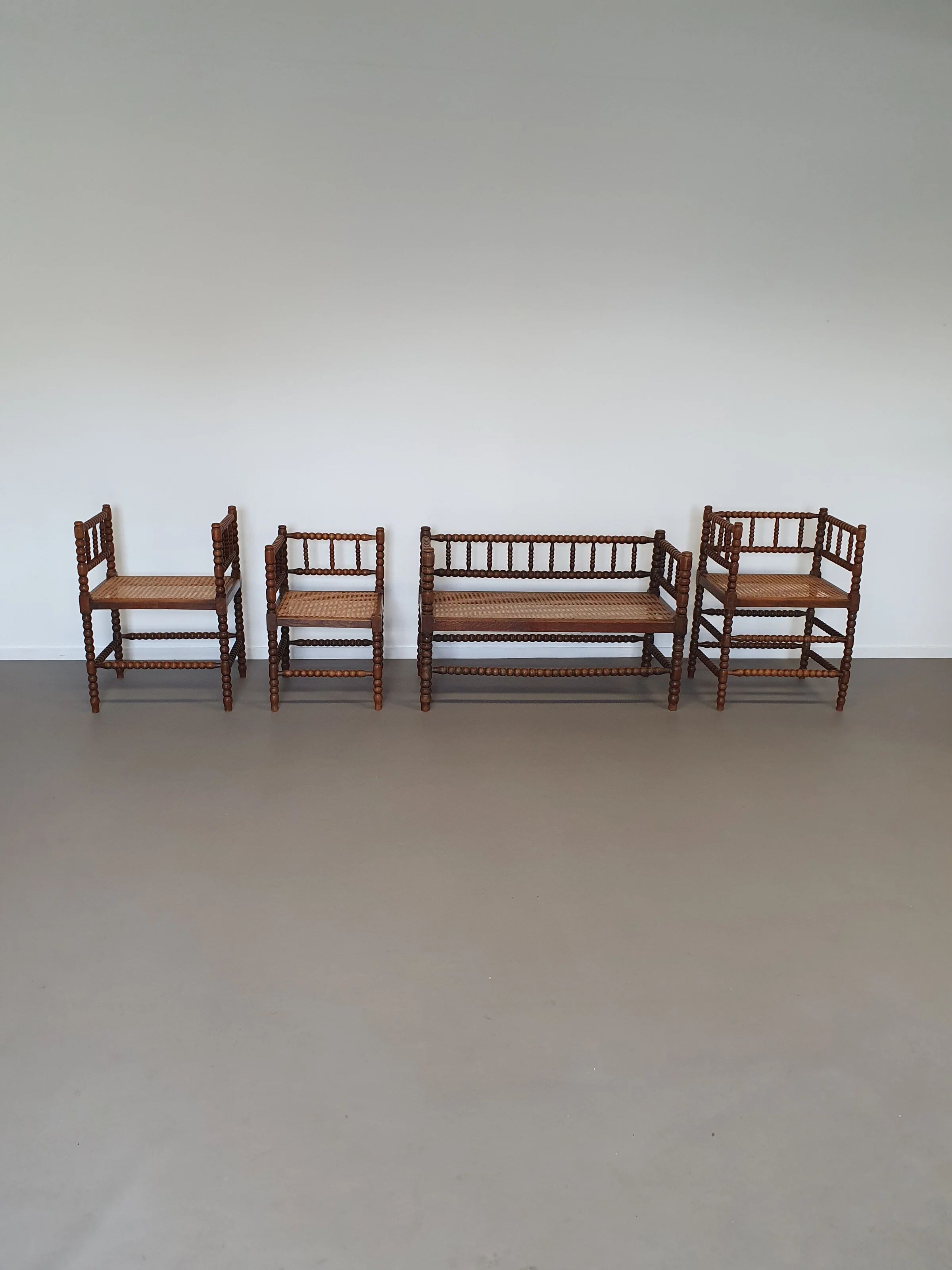 Matching Bobbin family group 1 x bench, 3 x chair.