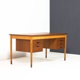 Søborg Møbler ‘model 130’ teak & beech writing desk by Børge Mogensen