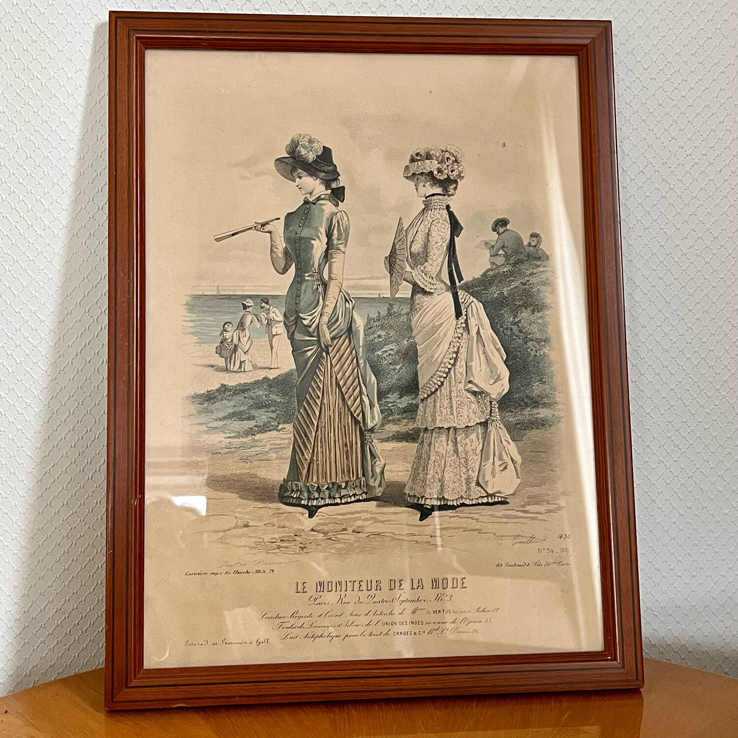 Framed antique print "Le moniteur de la Mode"