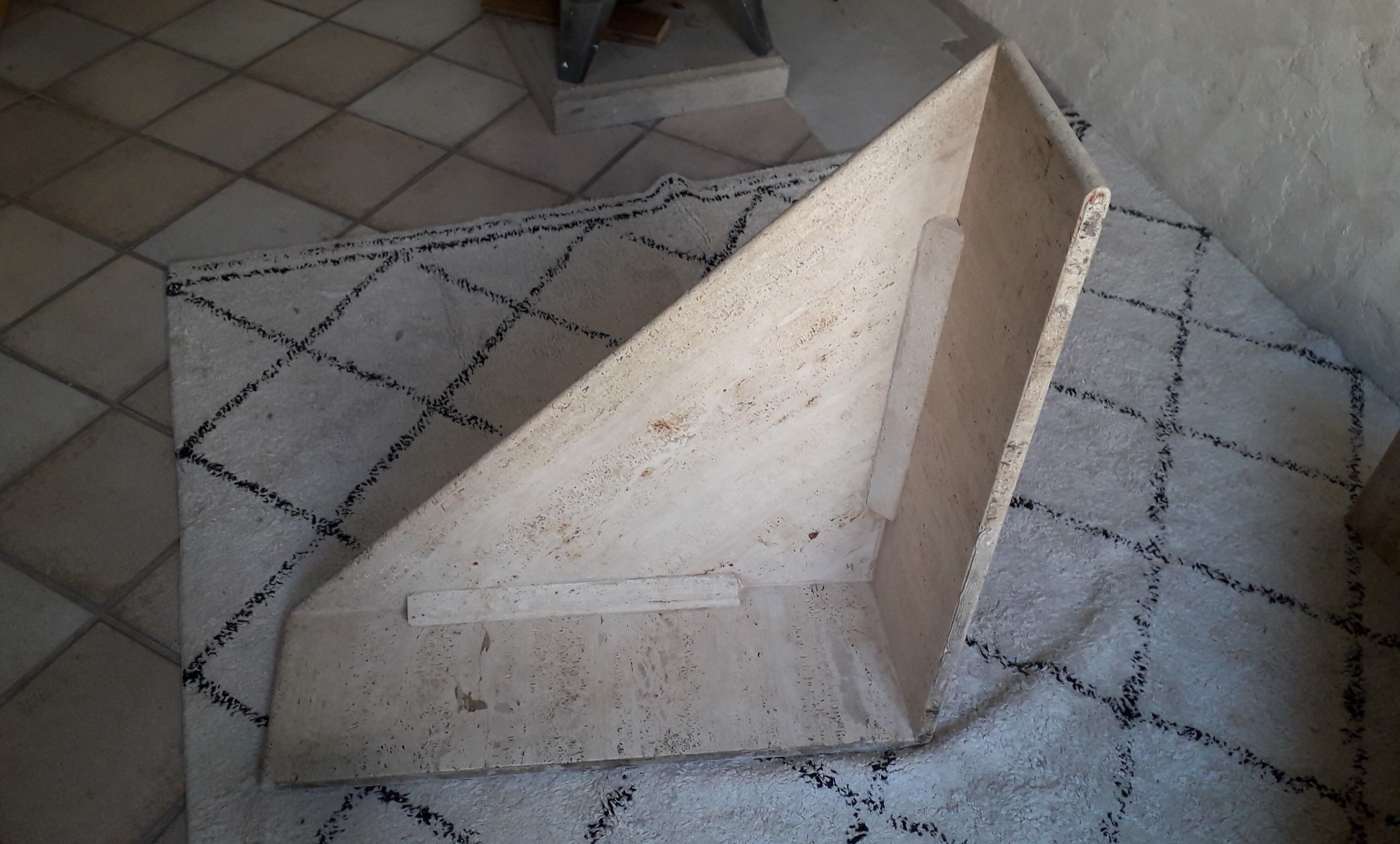 Coffee table in travertine