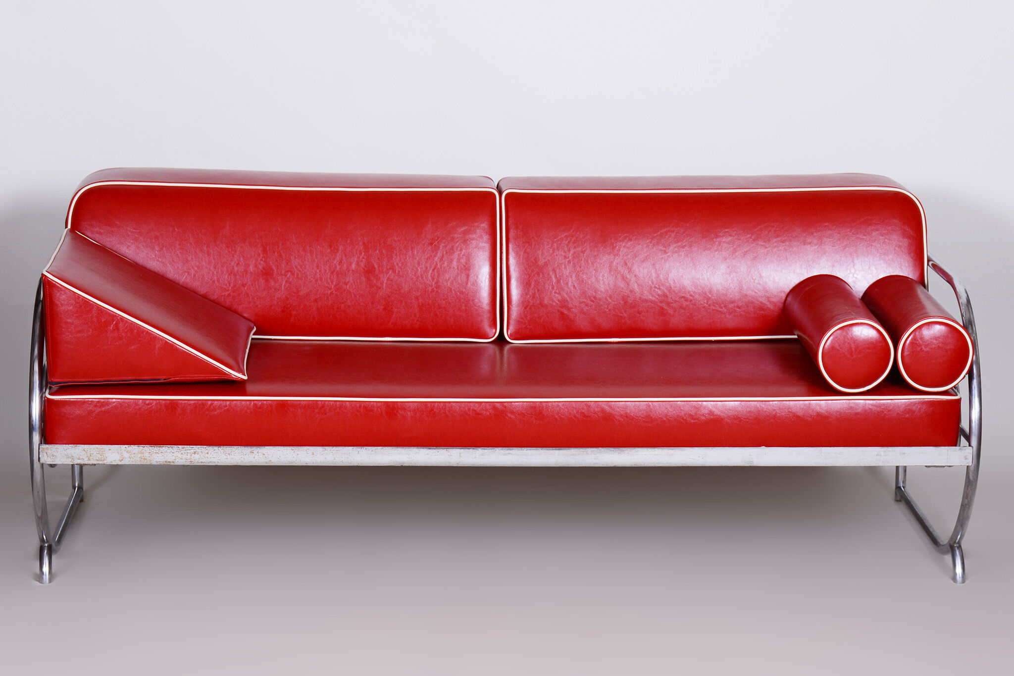 Restored Bauhaus Sofa by Robert Slezak, High-Quality Leather, Chrome, 1930s
