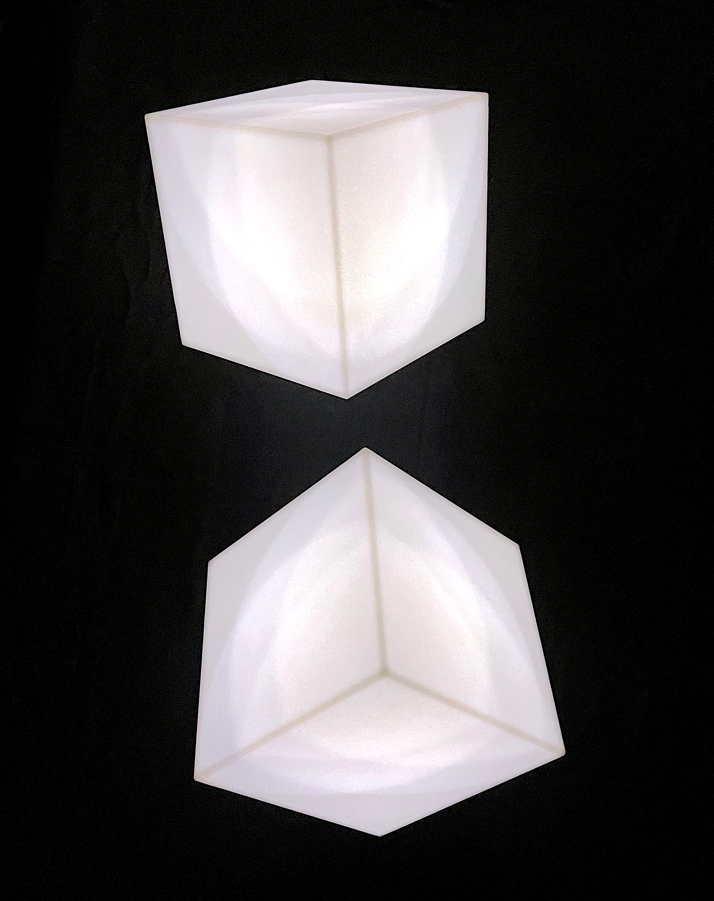 Pair of sconces "Edge", by Alessandro Mendini for Artemide, Italy