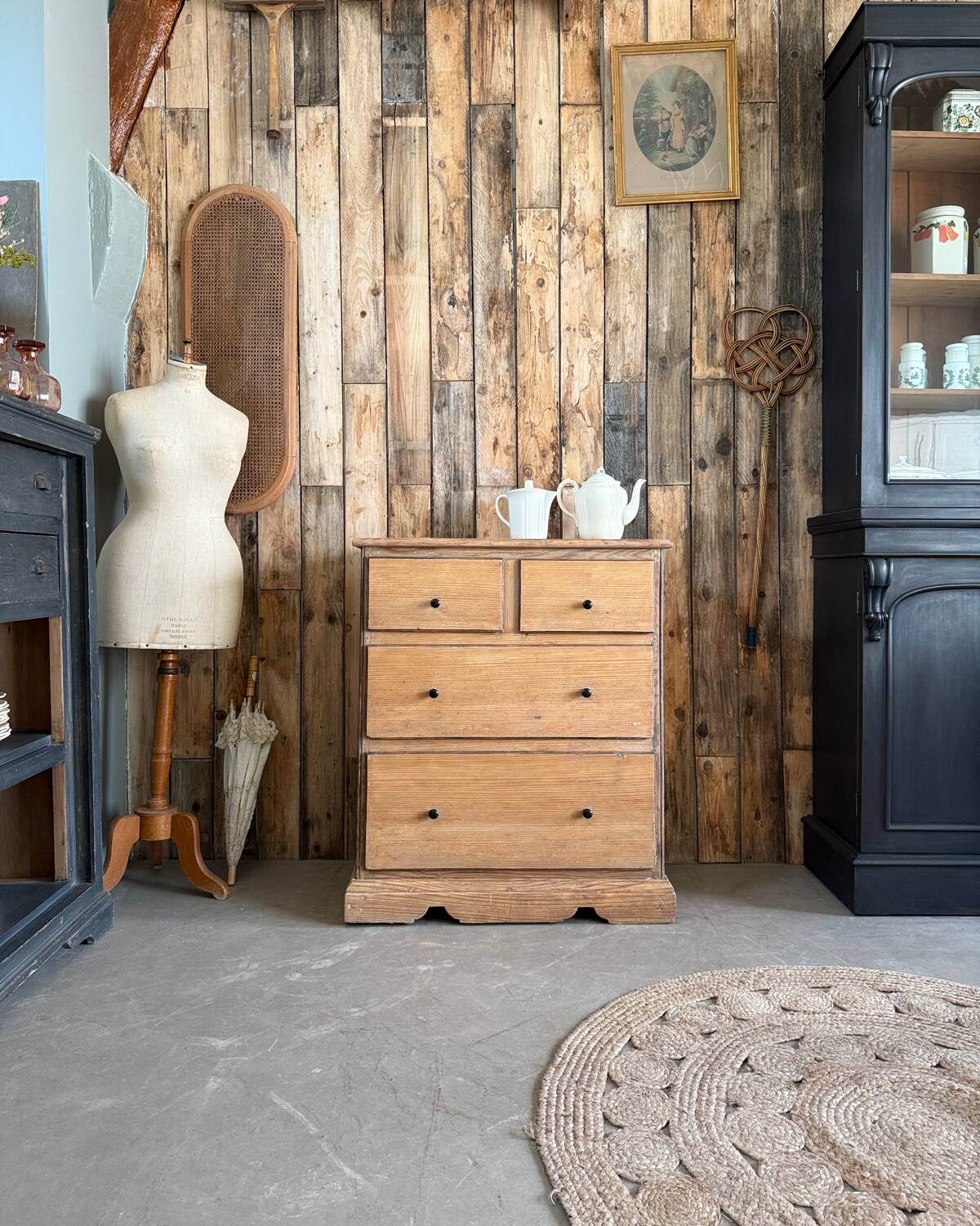 Chic country chest of drawers (renovated)