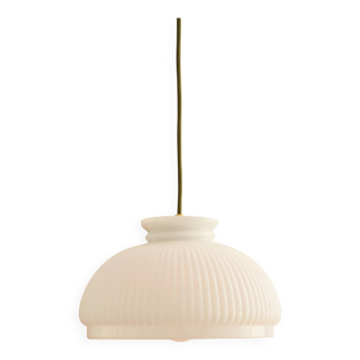 Suspension opaline blanche