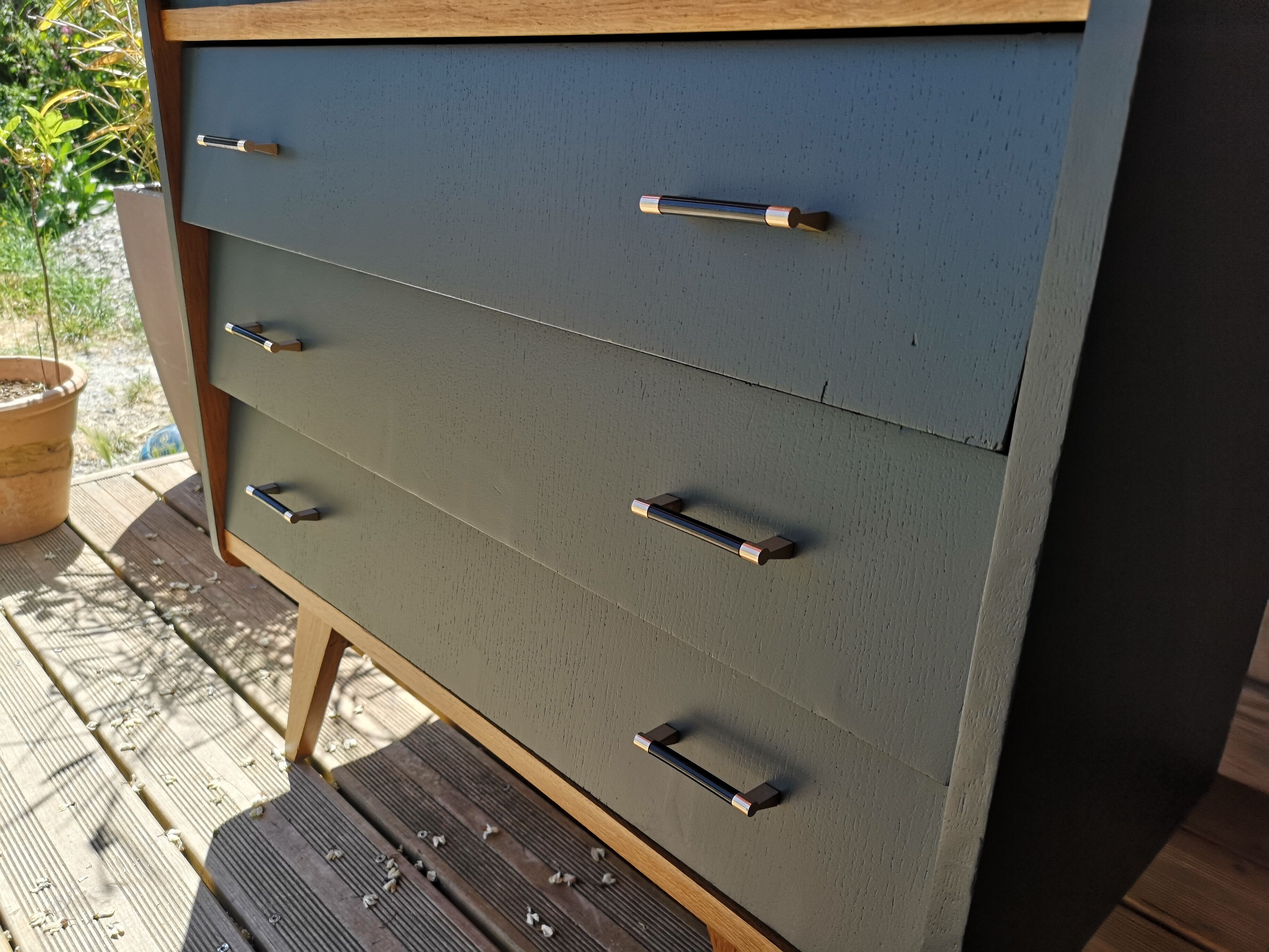 Secretary 60 compact compass feet