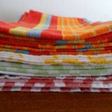 Lot 6 vintage multi-coloured plaid towels