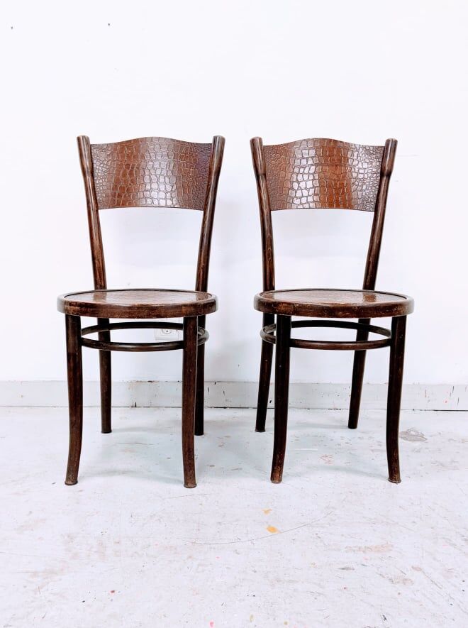 Set of 8 Thonet chairs