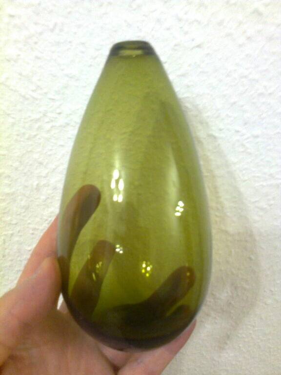 drop-shaped soliflore vase, green glass