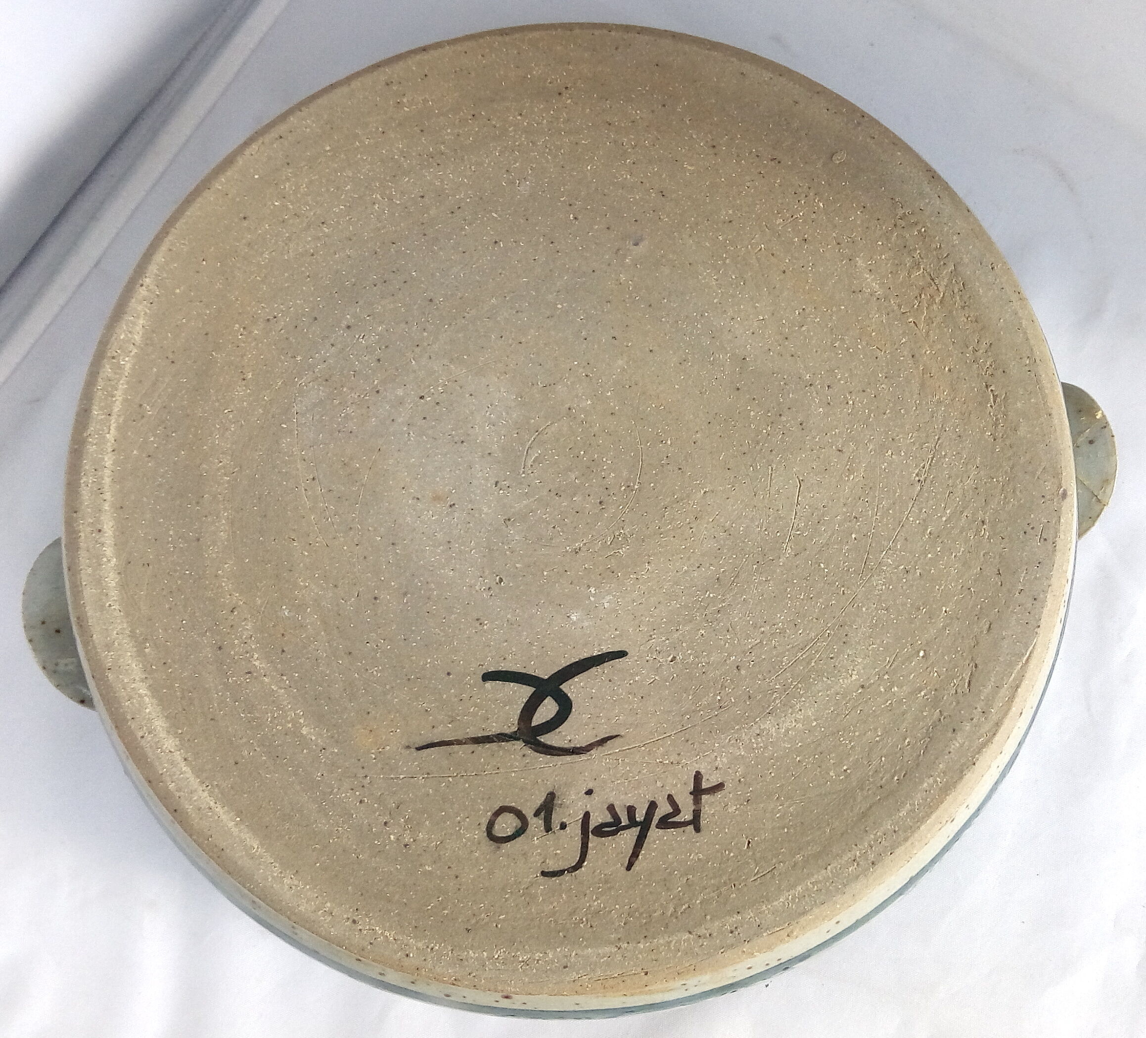 Ain's artisanal vegetable-patterned dish