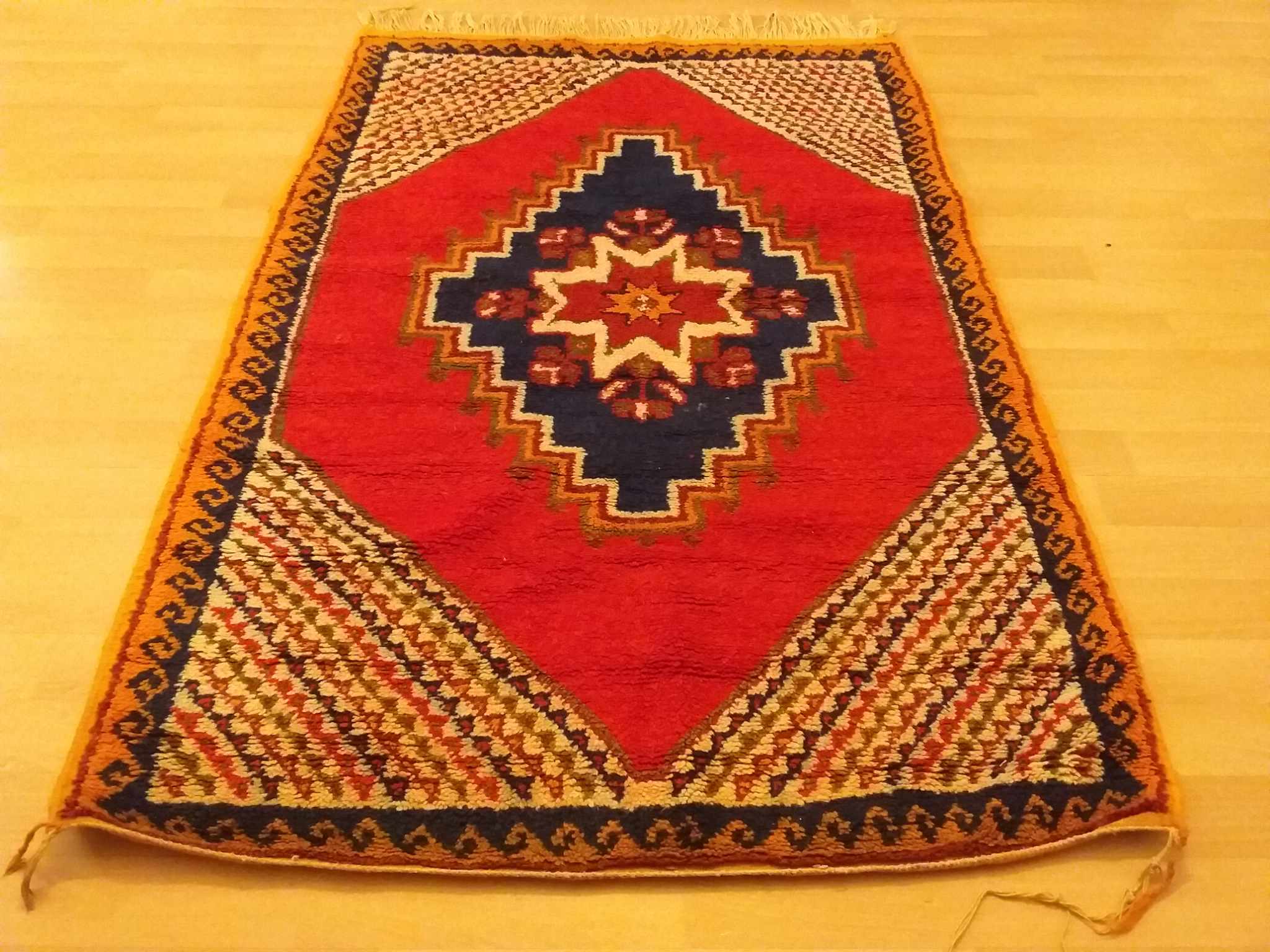 Tapis Berbère Taznakht fait main 161x106cm