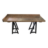 Table de boucher industrielle antique marron et noire en métal - établi hongrois vers 1900