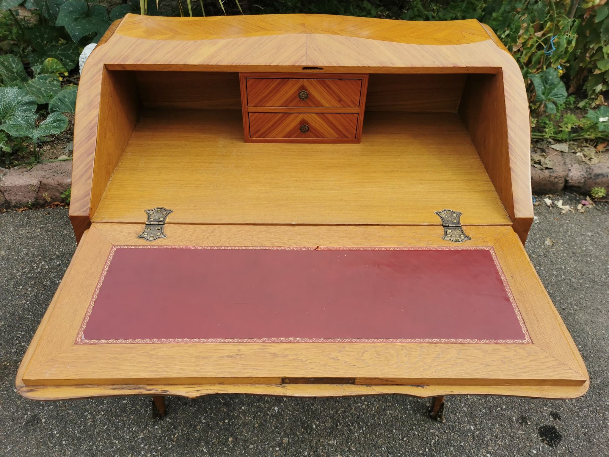 Bureau à pente style Louis XV