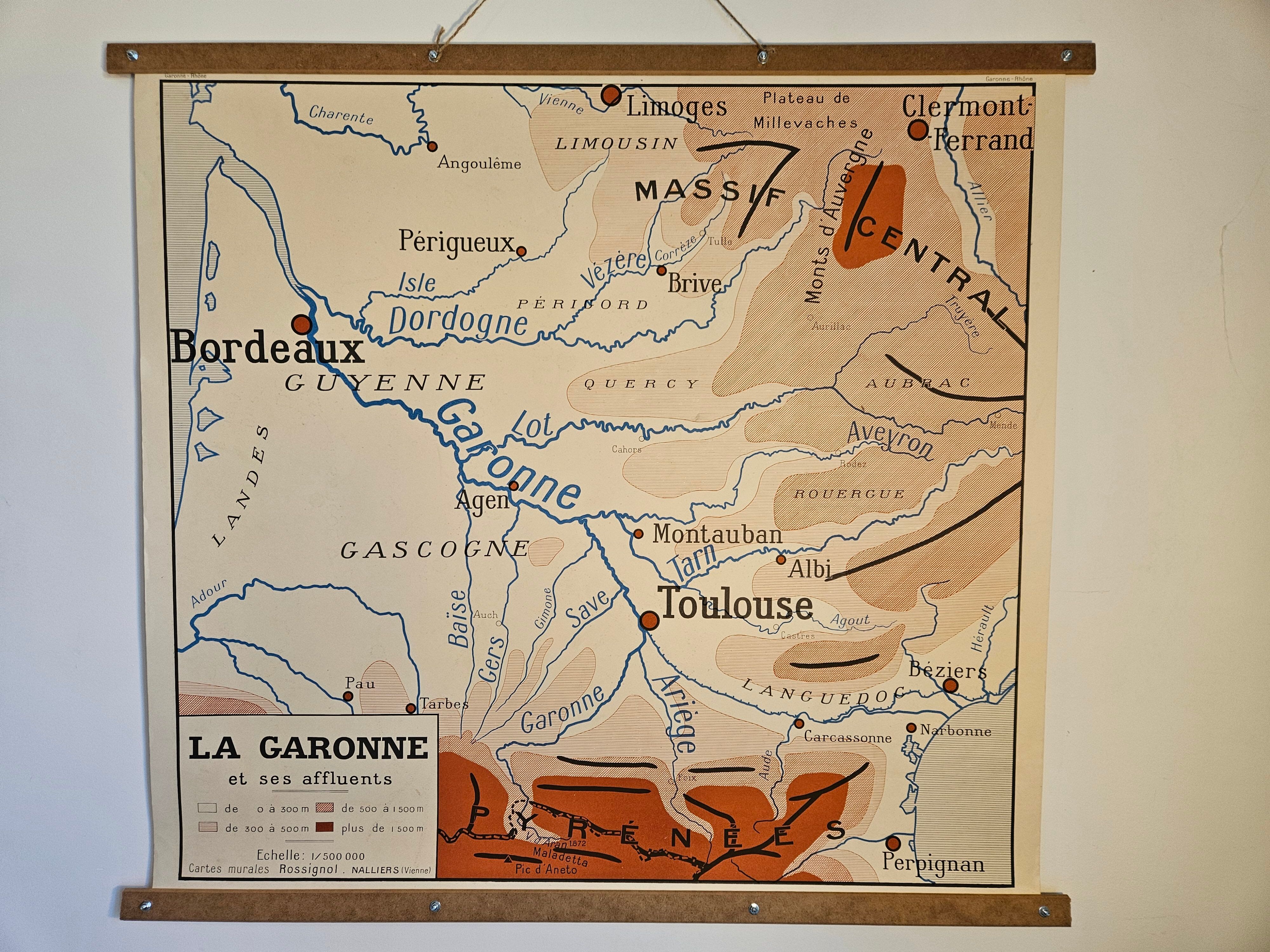 School map of ancient geography 1960 map of France the Garonne le Rhône