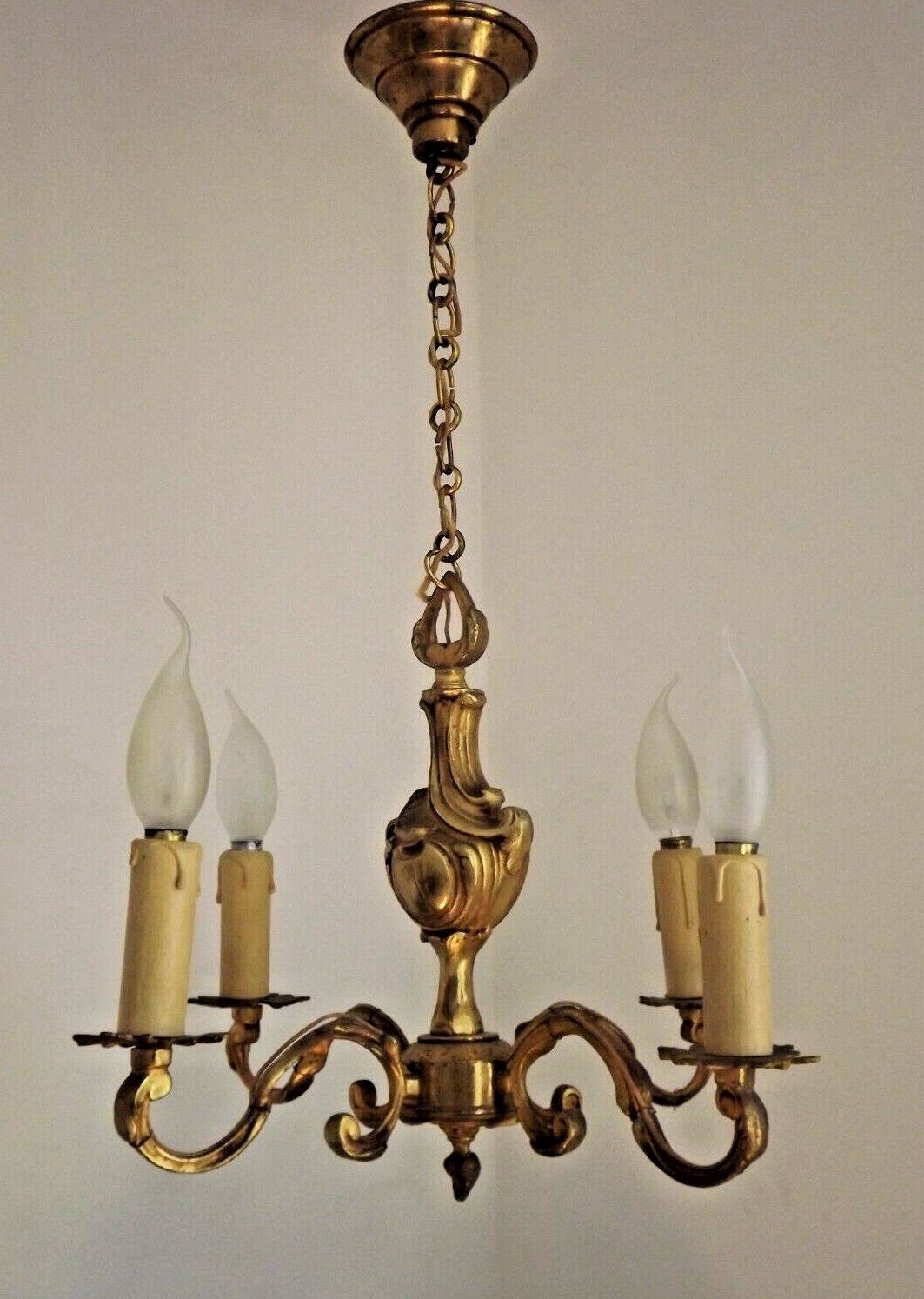 Beautiful Vintage French 4  Light Bronze Chandelier Acanthus Leaf Detail 3672