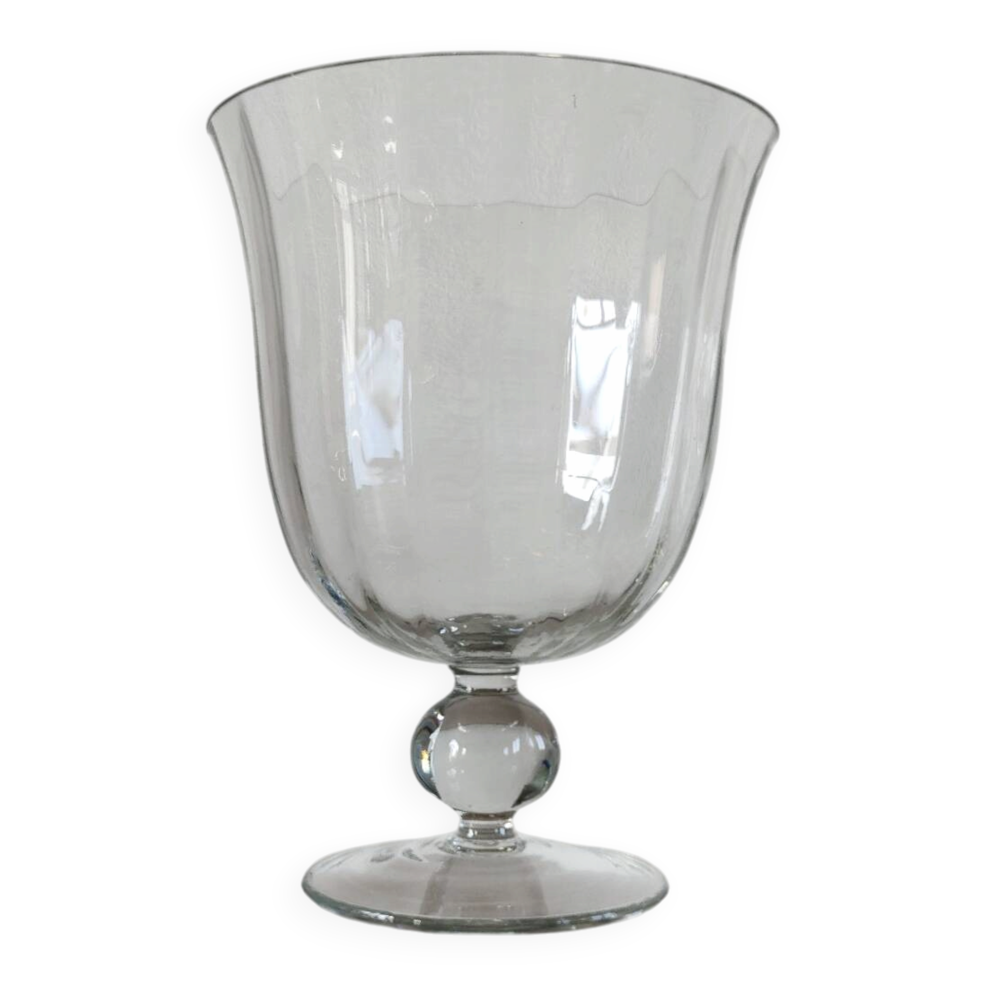Large Médicis vase in transparent glass on a baluster base.
