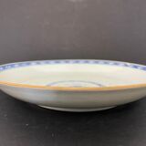 Chinese plate inspired by the blue Family East India Company, mid-19th century