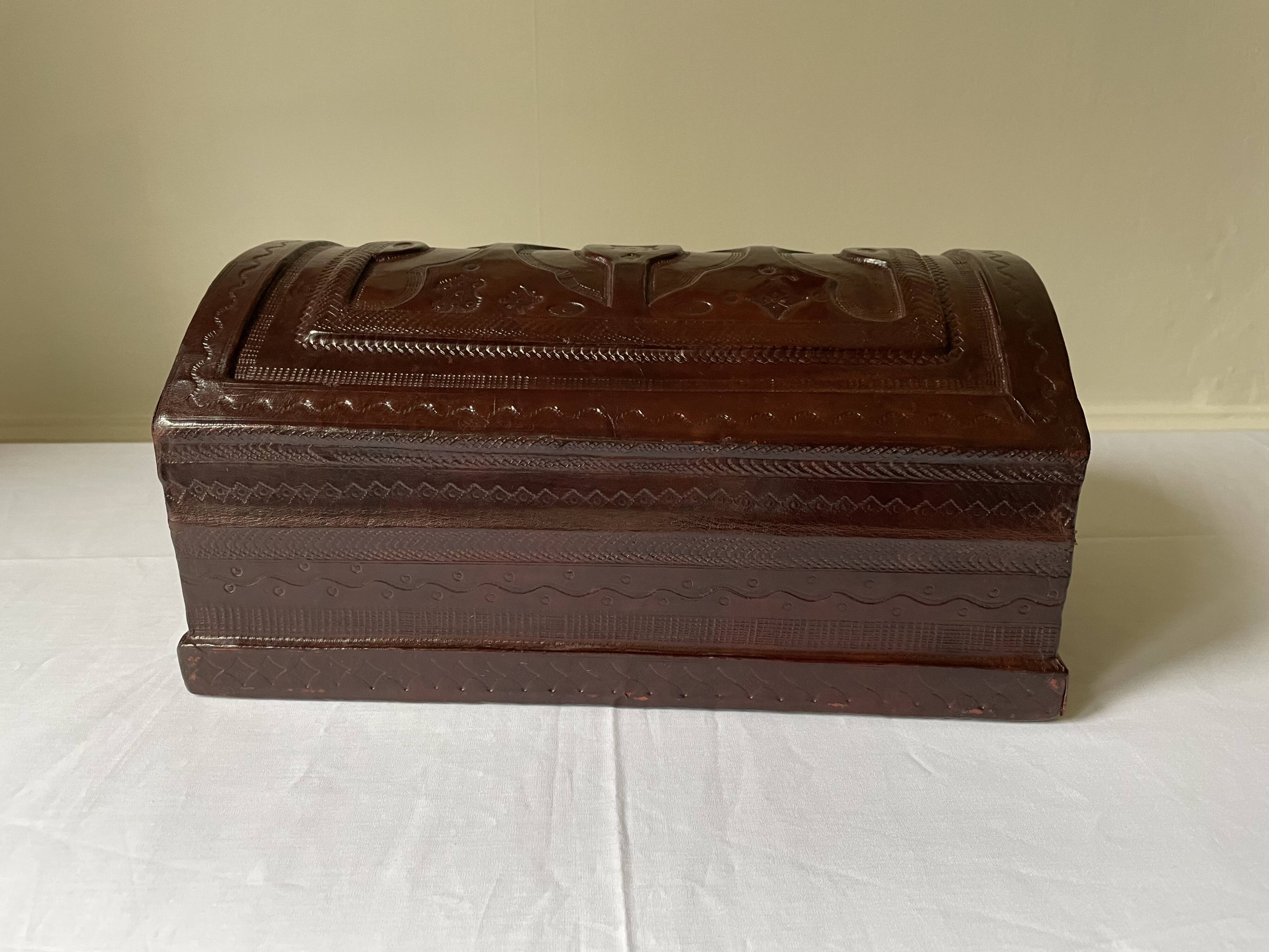 Coffret en cuir embossé Touareg