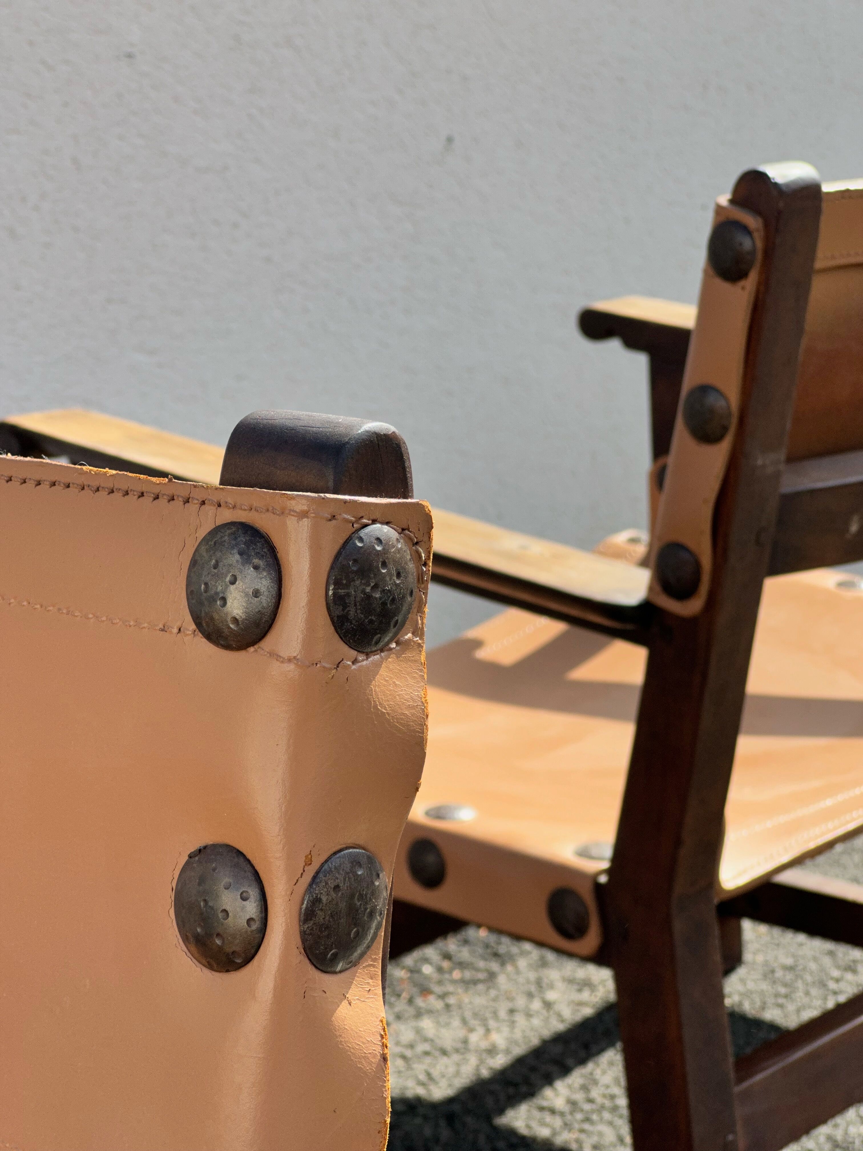 Brutalist armchair in wood and leather 60s