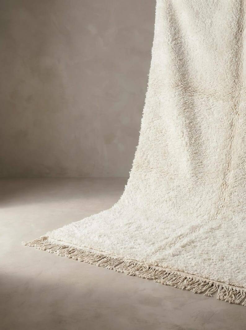 Handmade pure wool rug, size 2/3 m.