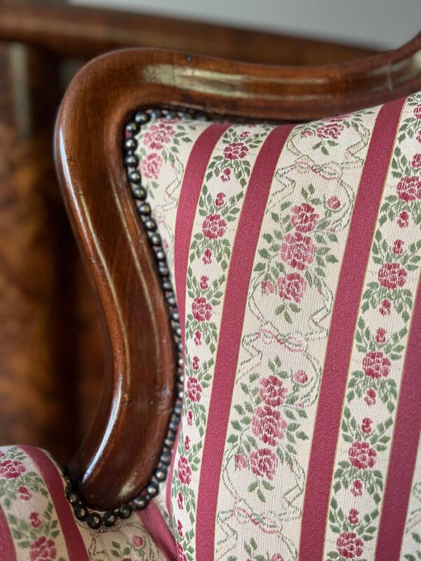 Fauteuil avec repose-pieds de style Louis Philippe d'époque 19ème siècle