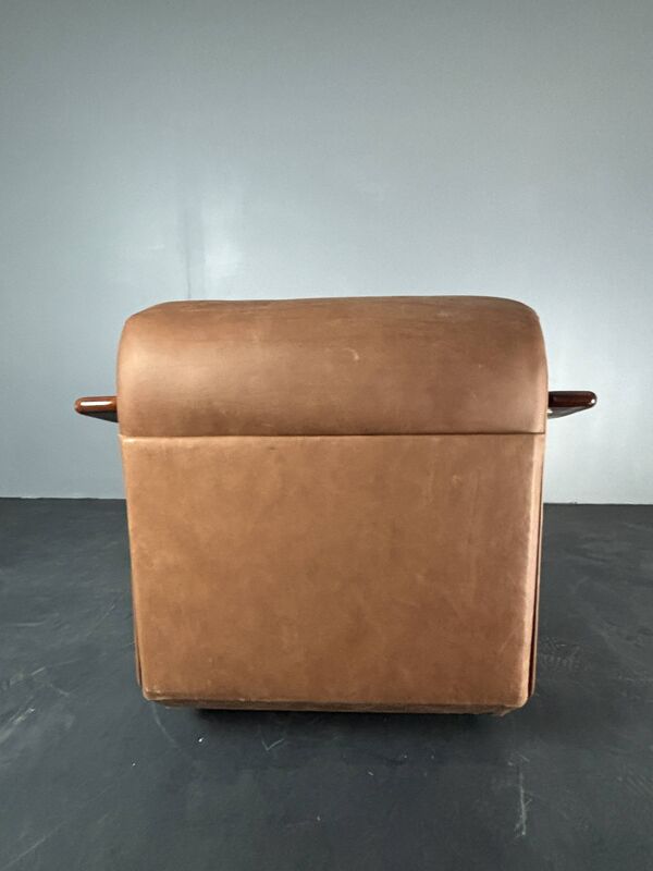 Fauteuil de salon brutaliste ou fauteuil club bas du milieu du siècle, années 1960