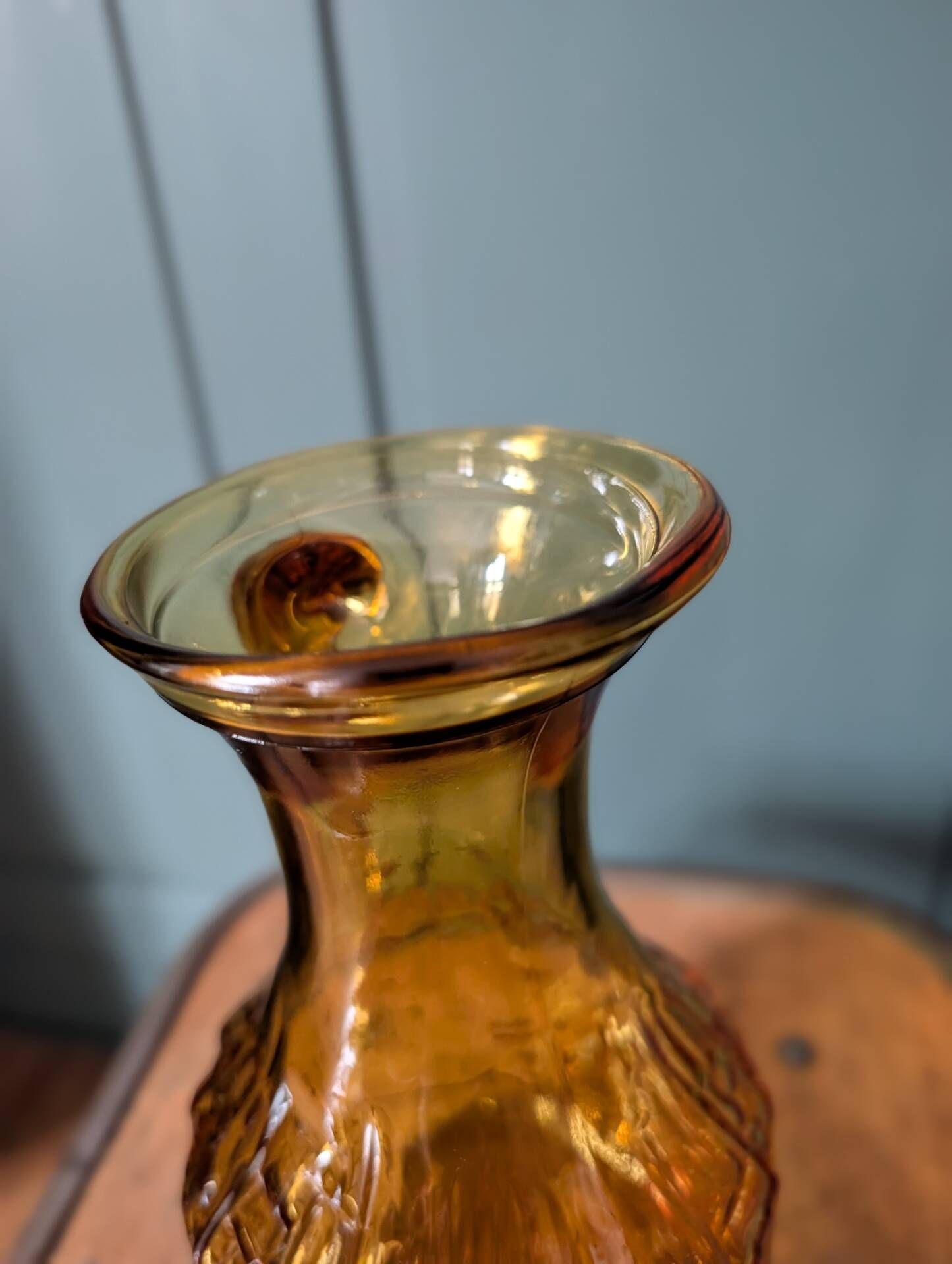 Amber glass carafe with geometric design – 1960s/70s
