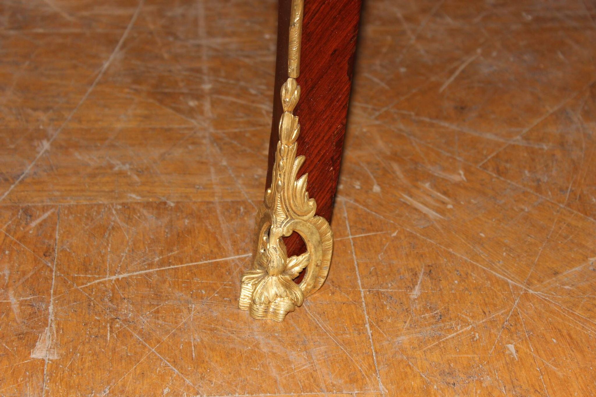 Louis XV style commode in marquetry around 1900
