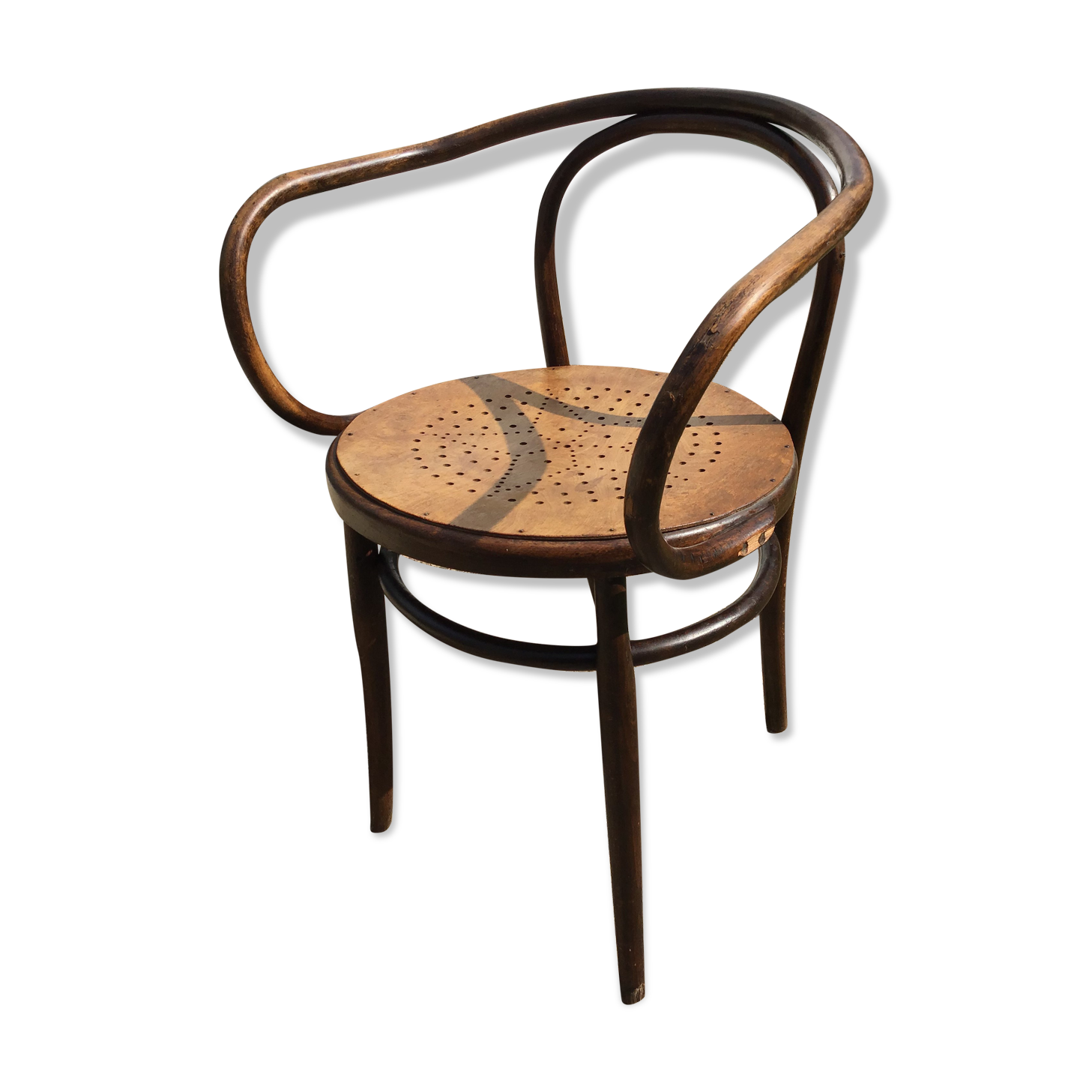Curved armchair