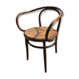 Curved armchair