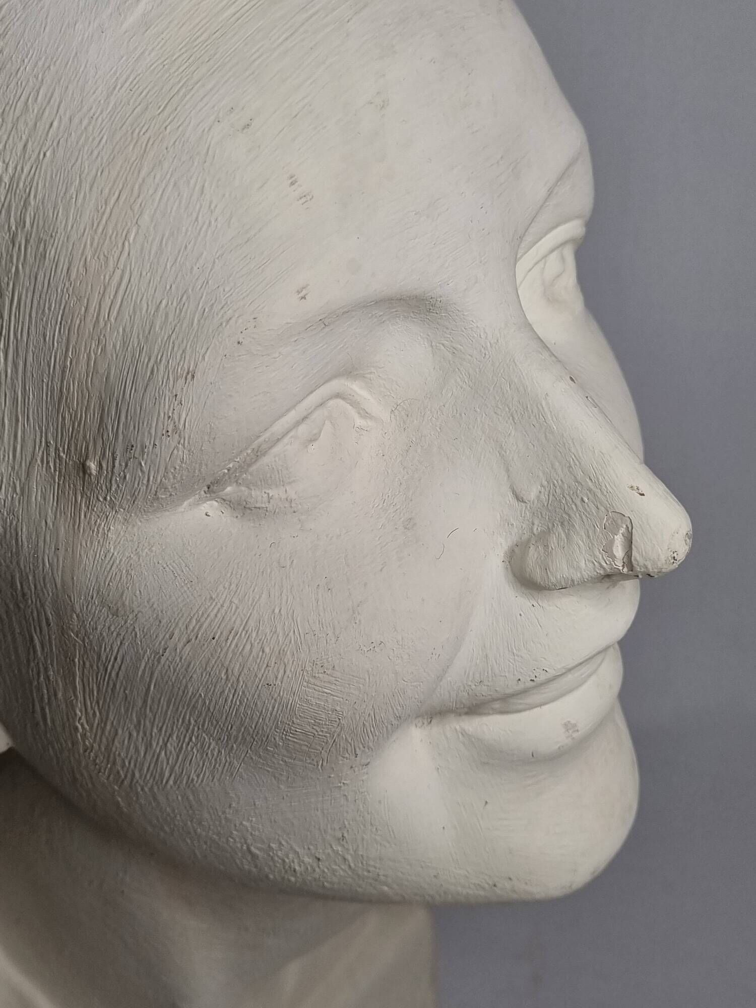 Bust of a young woman by Salvatore Melani, Art Deco style, 48 cm