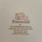 8 flat plates WH Grindley "Pinewood"