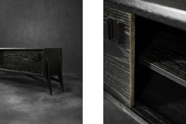 Buffet Mid-Century Moderne Scandinave en Chêne Brut Foncé avec Poignées en Bois, 1960s