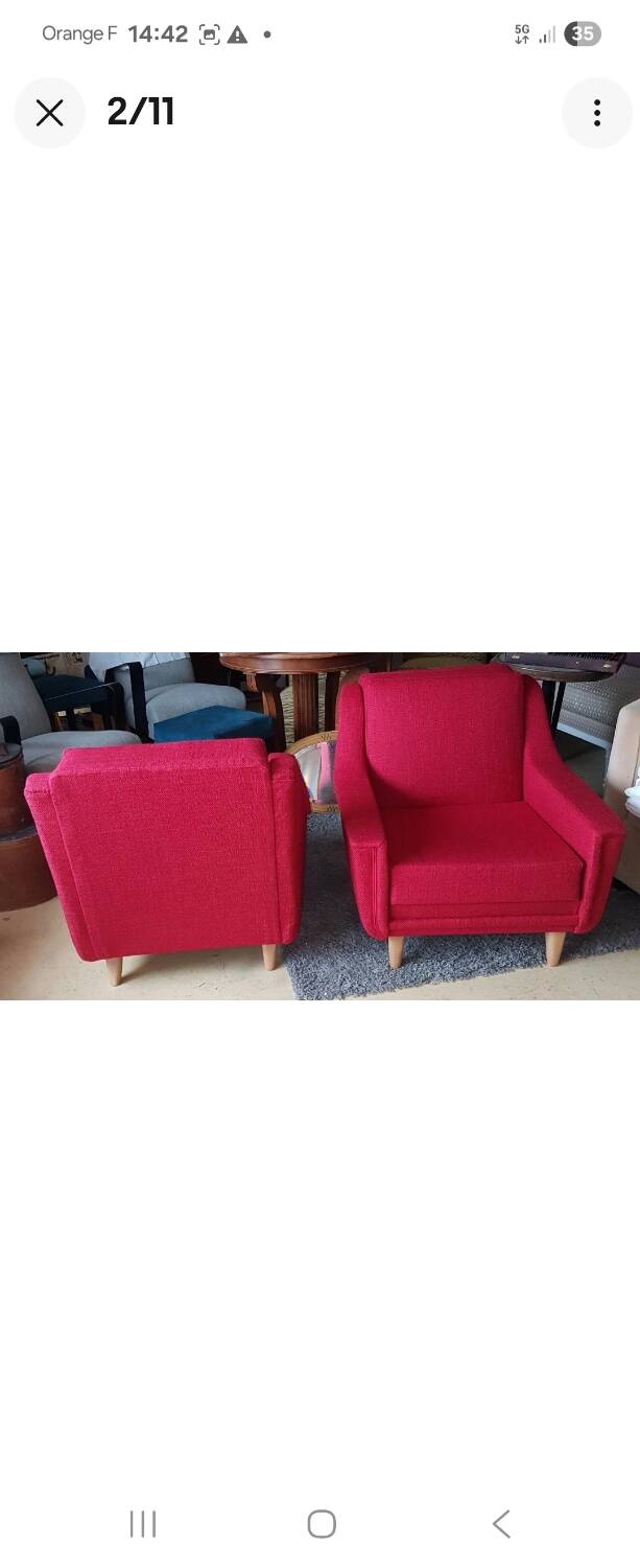 Vintage armchairs refurbished to new by Ramos Zanussi.