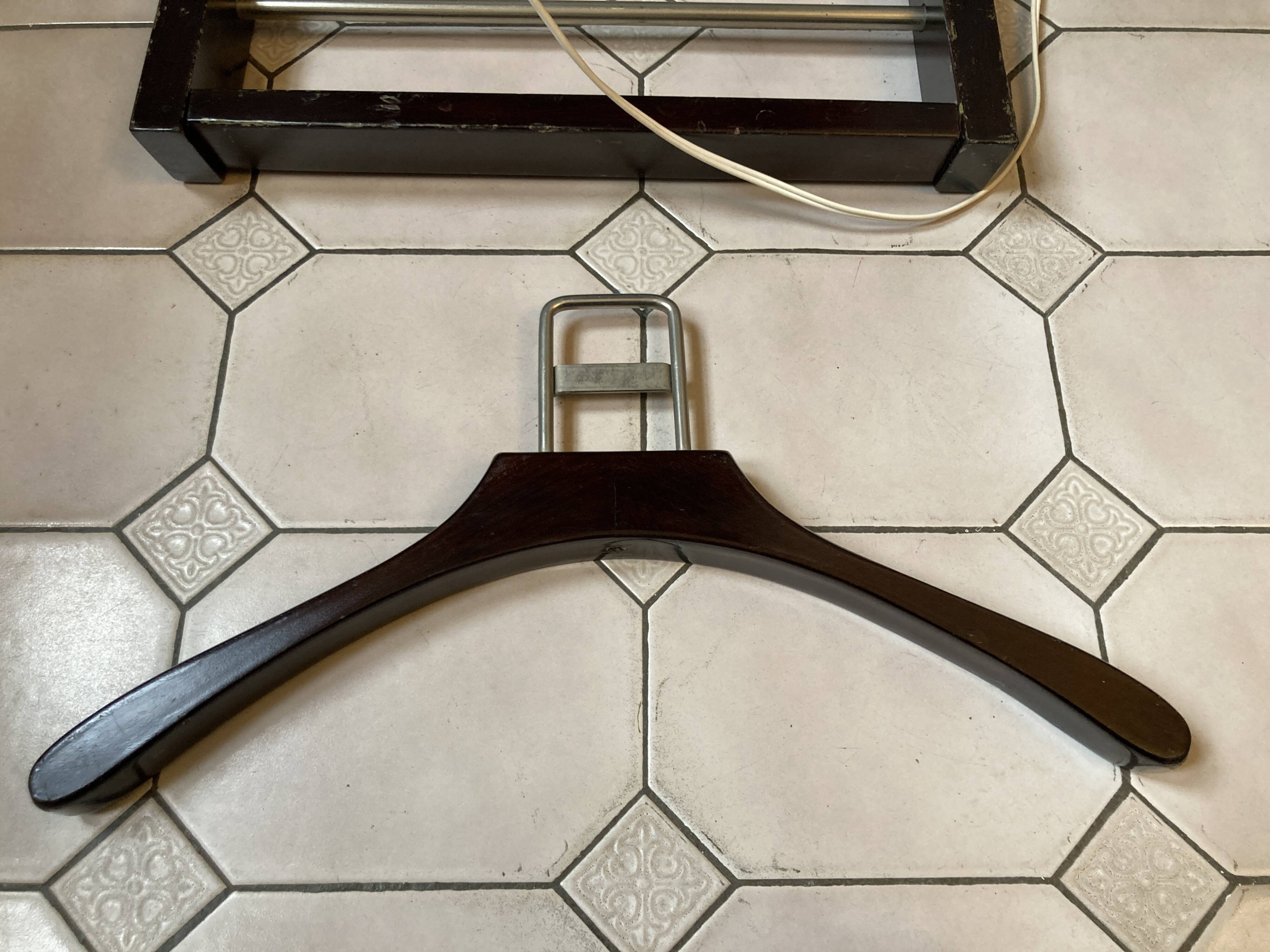 Valet Moderniste 1950  Fratelli reguitti