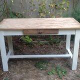 Farm table