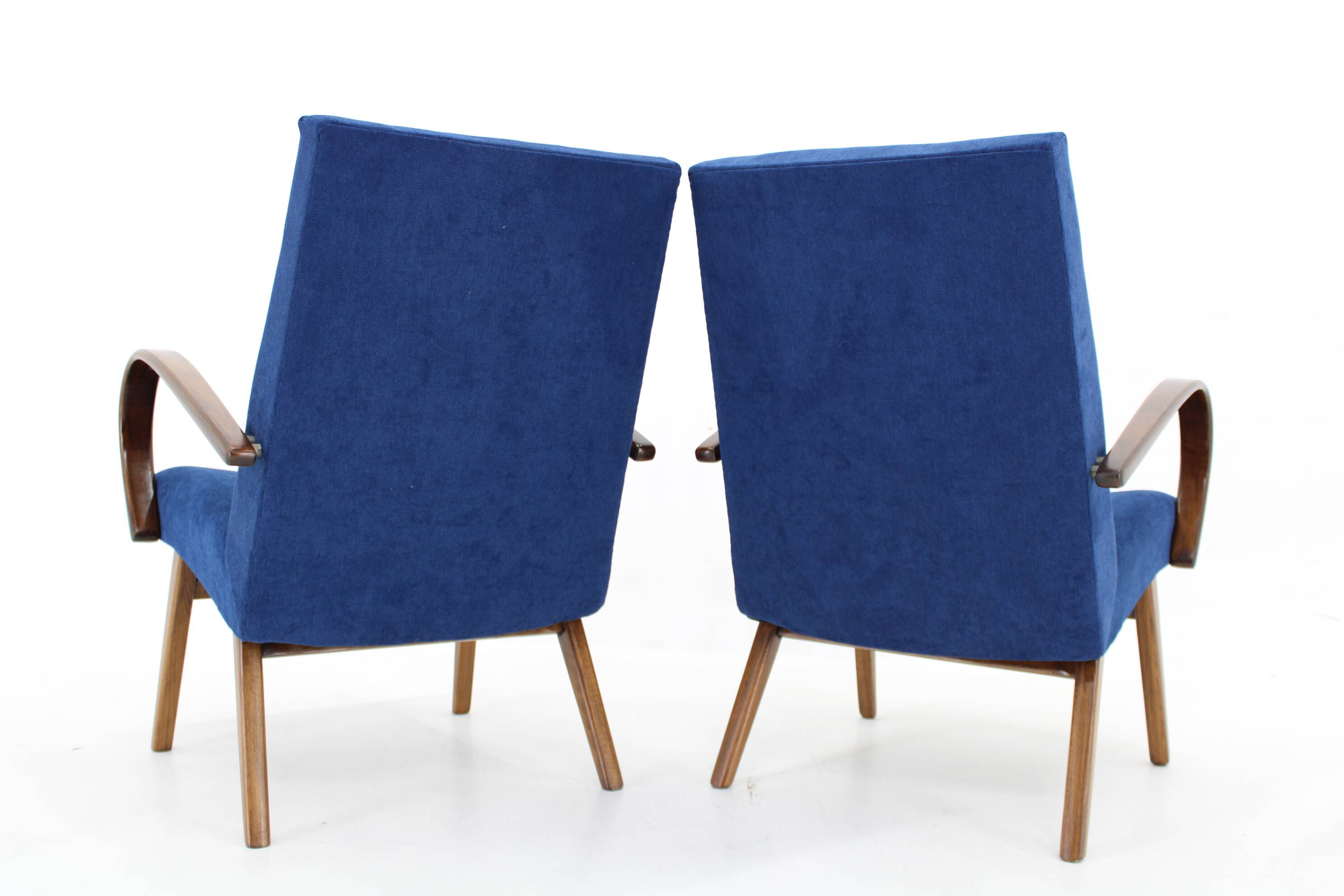 1960s Pair of Jaroslav Smidek Armchairs for TON, Czechoslovakia
