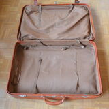 Suitcase in skai