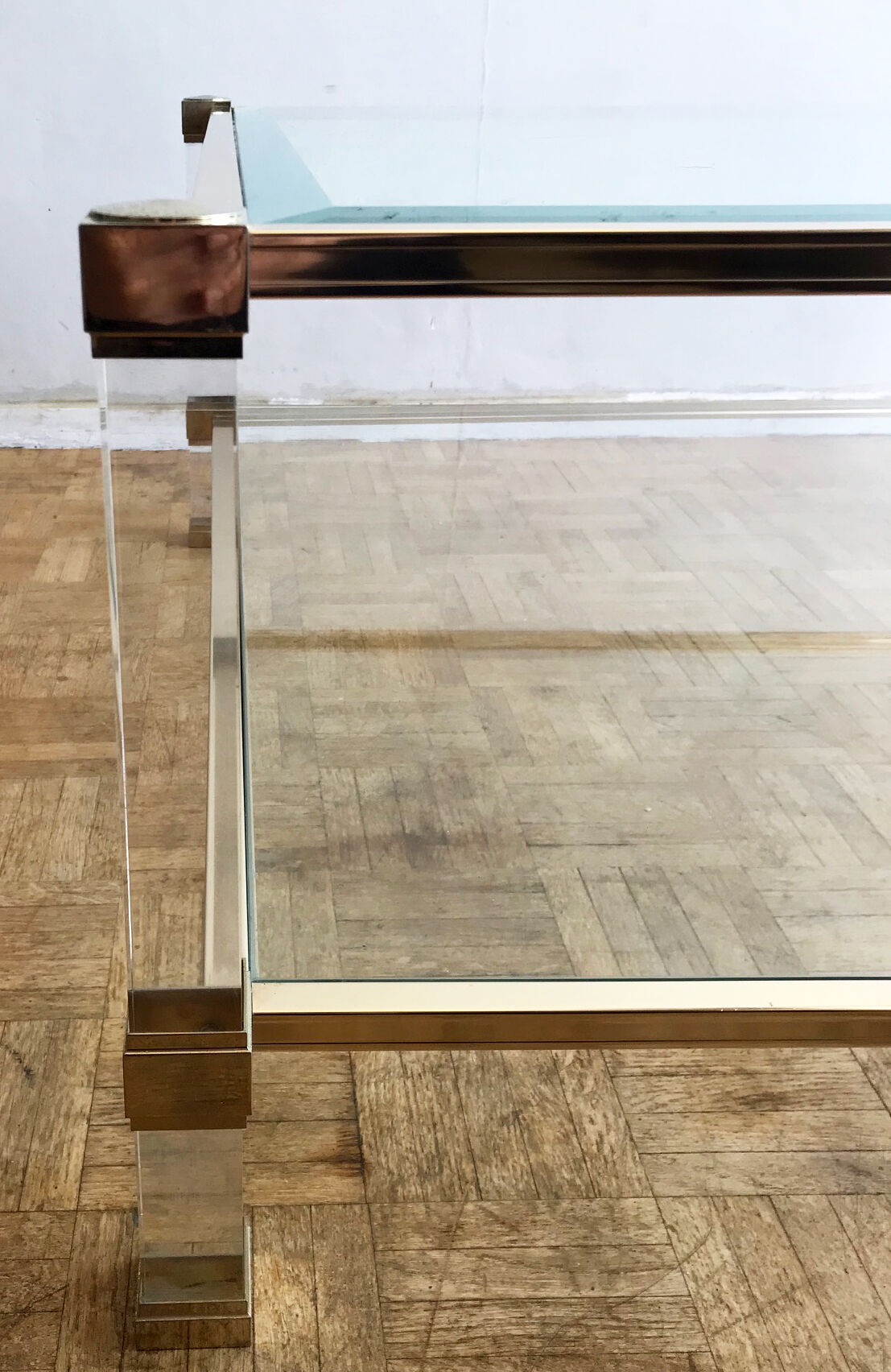 Square plexiglass coffee table, brass and glass Pierre Vandel